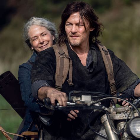 is carol and daryl dating